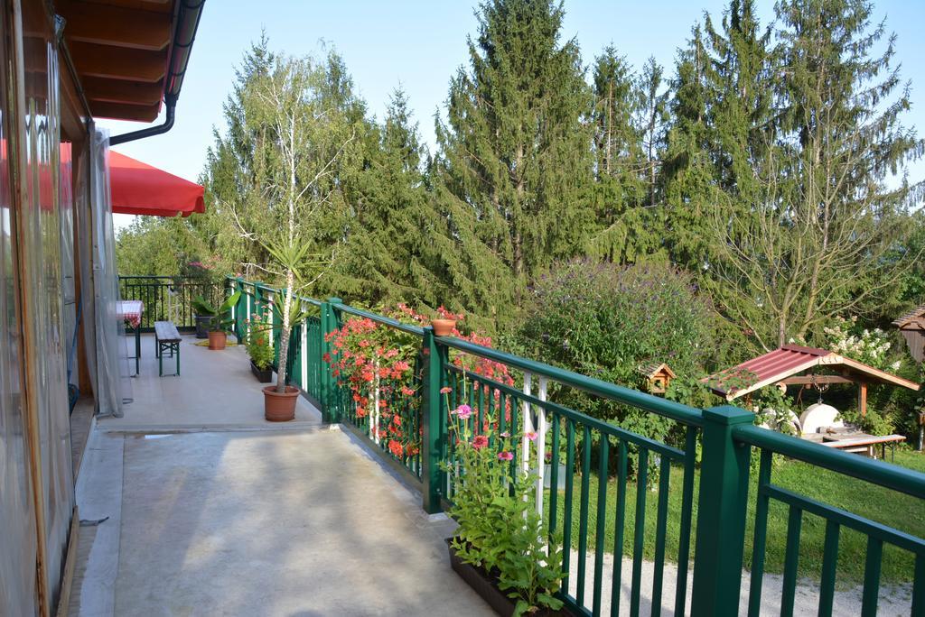 Gästehaus Schmid Sankt Johann im Saggautal Exterior foto